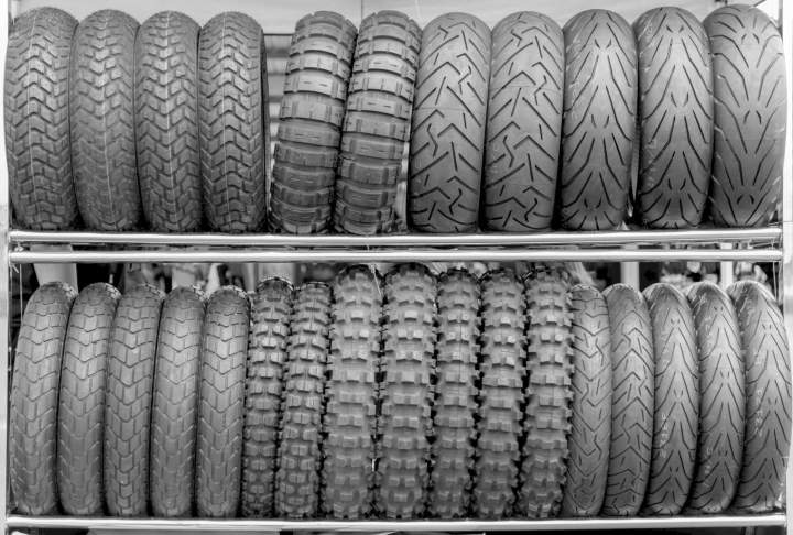 Pneus moto neufs Martinique